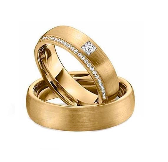 Aliança de casamento em ouro18k Semi abaulada com acabamento fosco riscado - PAR - OROS